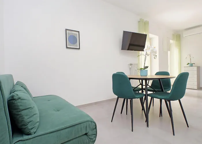 Ych- Bagnera Apartment